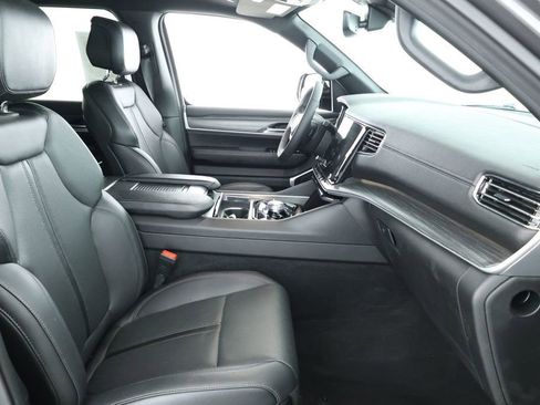 Used 2023 Jeep Wagoneer Series II w/ Premium Group I image 24