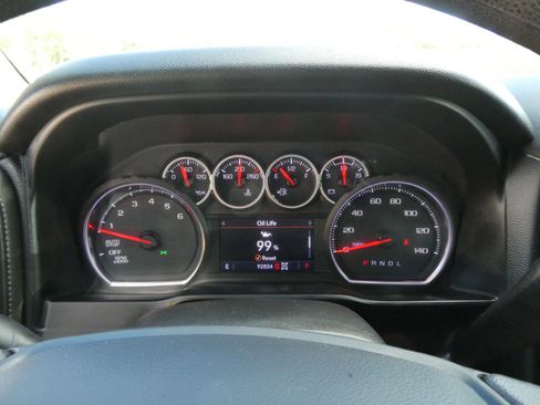 Used 2020 Chevrolet Silverado 1500 LT image 16