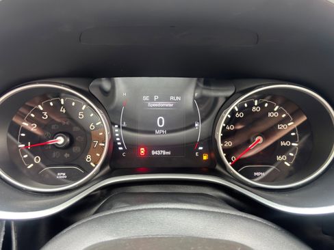 Used 2020 Jeep Compass Latitude w/ Cold Weather Group AWD/4WD image 17