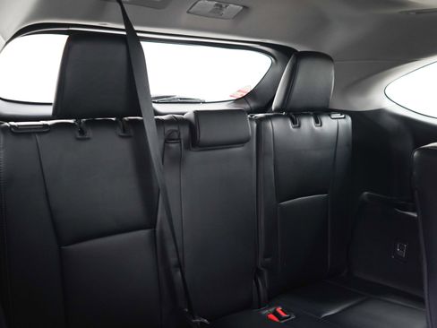 Used 2021 Toyota Highlander Platinum AWD/4WD image 12