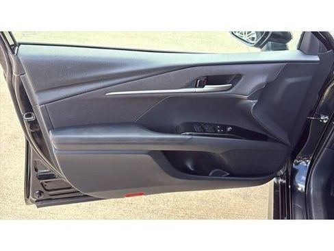Used 2025 Toyota Camry LE FWD image 13