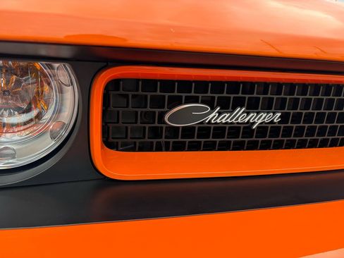 Used 2014 Dodge Challenger R/T RWD image 51