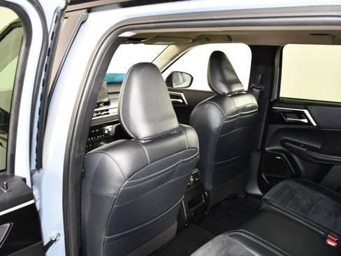 Used 2026 Mitsubishi Outlander AWD image 48