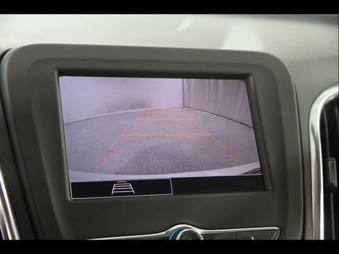 Certified 2024 Chevrolet Equinox LS AWD/4WD image 13
