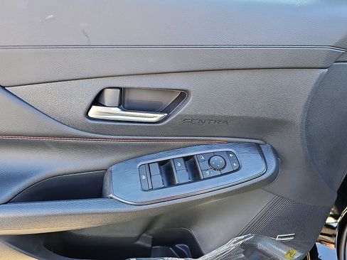 New 2026 Nissan Sentra SR w/ SR Premium Package image 8