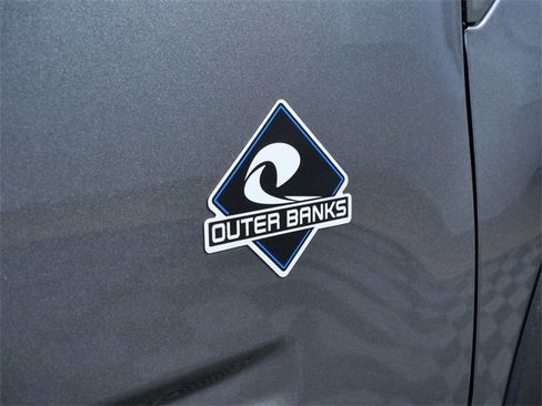 Used 2024 Ford Bronco Sport Outer Banks w/ Tech Package image 9