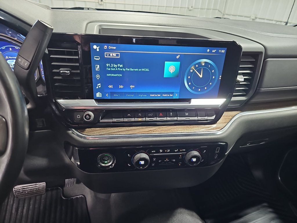 Used 2023 Chevrolet Silverado 1500 LT AWD/4WD image 19