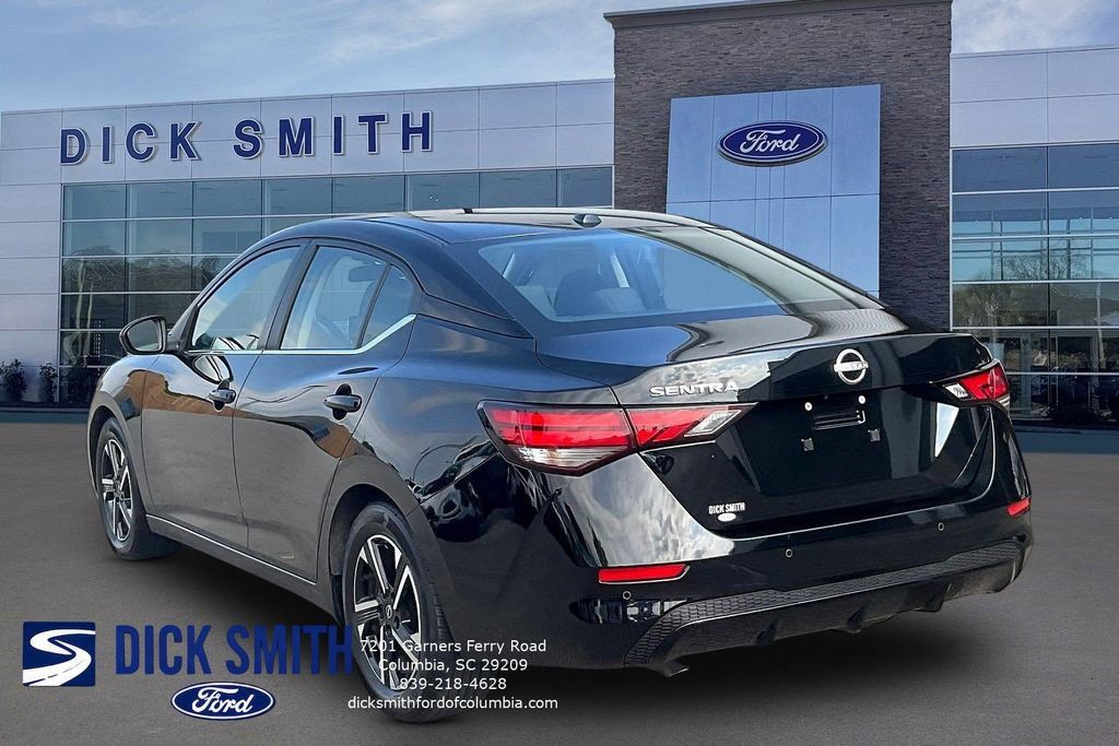 Used 2025 Nissan Sentra SV FWD image 4