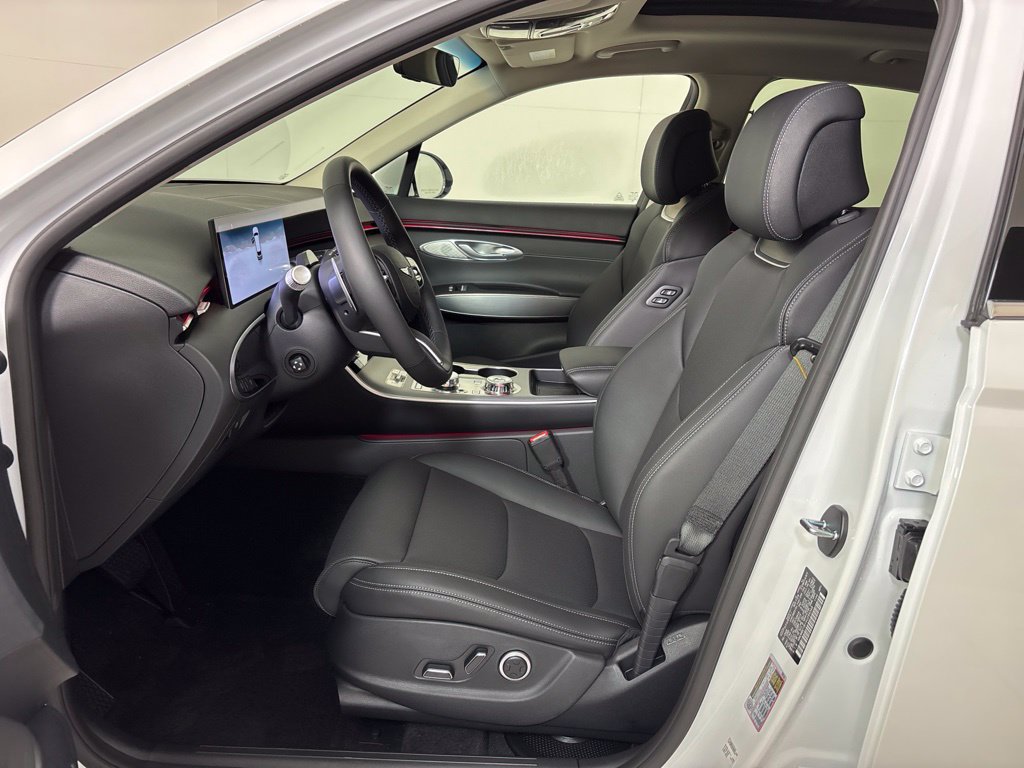 New 2027 Genesis GV70 2.5T Select AWD/4WD image 14