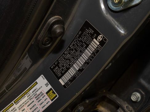 Certified 2024 Toyota Corolla LE image 19