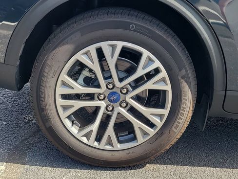 Certified 2022 Ford Escape SEL w/ Technology Package FWD image 5