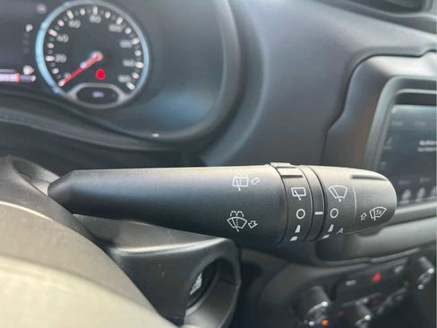 Used 2020 Jeep Renegade Trailhawk w/ Cold Weather Group image 28