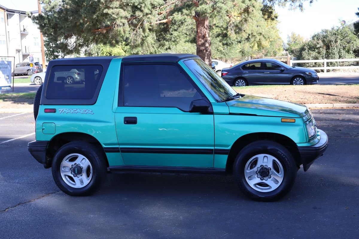 Used 1994 Geo Tracker Lsi AWD/4WD image 2