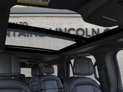 New 2026 Lincoln Navigator L Reserve AWD/4WD image 22