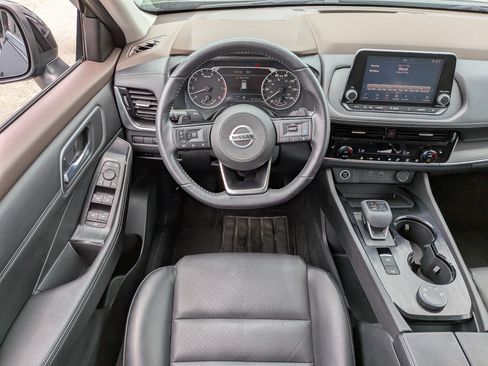 Used 2021 Nissan Rogue SV w/ Premium Package AWD/4WD image 15
