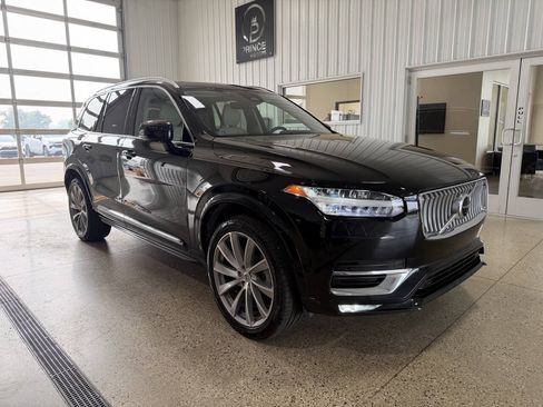 Used 2023 Volvo XC90 B6 Ultimate AWD/4WD image 7