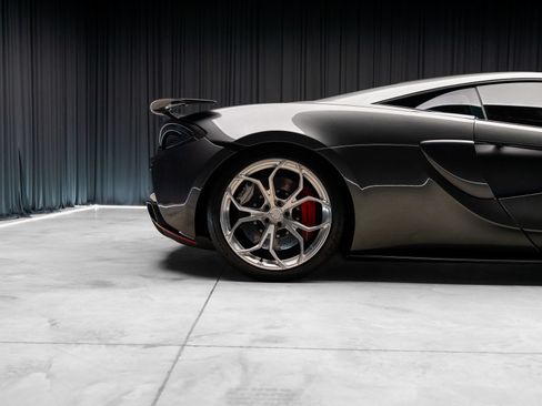 Used 2017 McLaren 570S Coupe RWD image 28