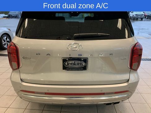 Used 2024 Hyundai Palisade Calligraphy image 14
