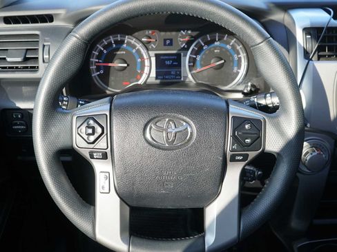 Used 2016 Toyota 4Runner SR5 Premium RWD image 21