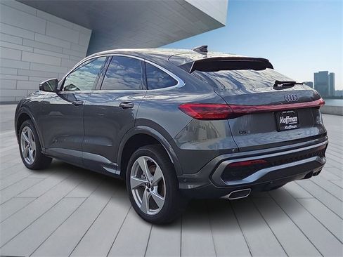New 2025 Audi Q5 2.0T Premium Plus image 3