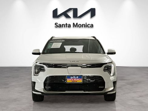Certified 2023 Kia Niro Wave image 11