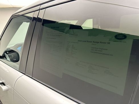 Used 2023 Land Rover Range Rover SE image 32