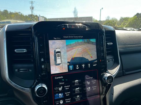 Used 2019 RAM 1500 Laramie image 42