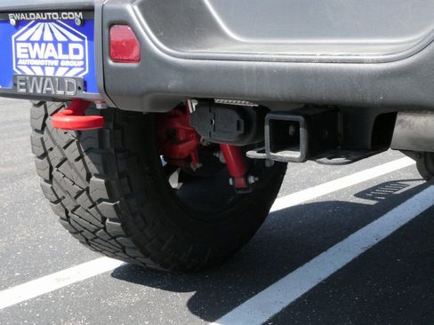 Used 2024 Jeep Wrangler Unlimited Rubicon w/ XTREMEE 35" Tire Package image 33