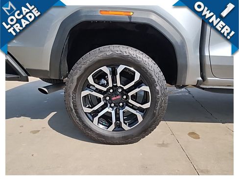 Used 2025 GMC Canyon AT4 w/ Nightfall Edition AWD/4WD image 15