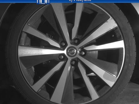 Used 2020 Nissan Altima 2.5 Platinum FWD image 12