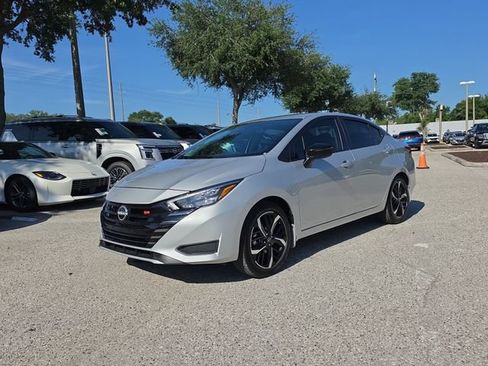 Certified 2025 Nissan Versa SR w/ Trunk Package FWD image 4