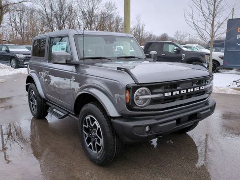 New 2023 Ford Bronco Outer Banks image 7
