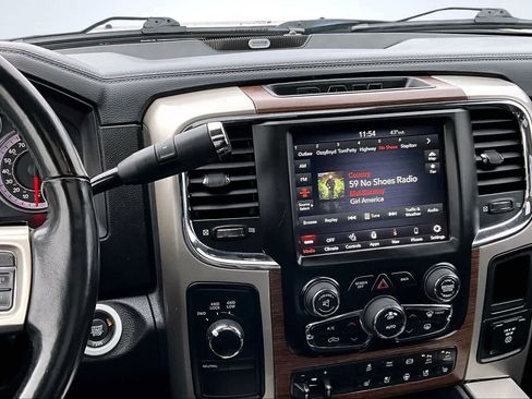 Used 2018 RAM 3500 Laramie image 16