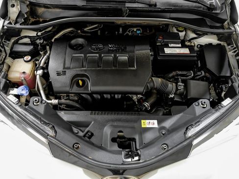 Used 2019 Toyota C-HR XLE image 55