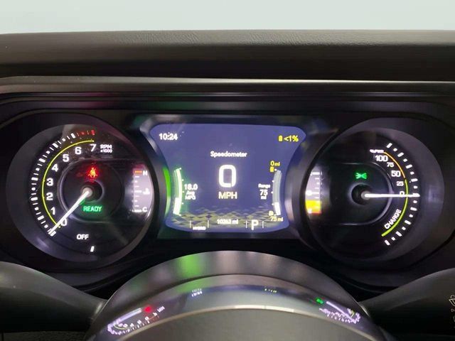Used 2025 Jeep Wrangler Unlimited Sahara w/ Safety Group AWD/4WD image 9