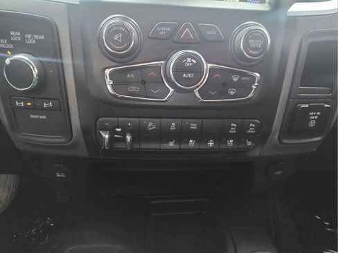 Used 2018 RAM 2500 Power Wagon w/ Leather & Luxury Group image 25