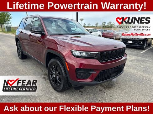 Used 2024 Jeep Grand Cherokee Altitude AWD/4WD image 1