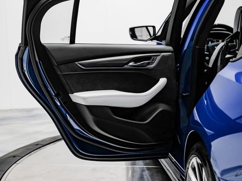 Used 2022 Cadillac CT5 V Blackwing image 90