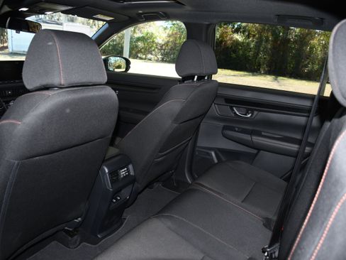 Used 2025 Honda CR-V Sport image 16