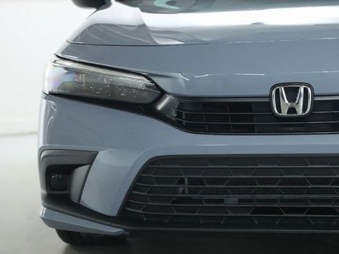 Used 2024 Honda Civic Sport image 6
