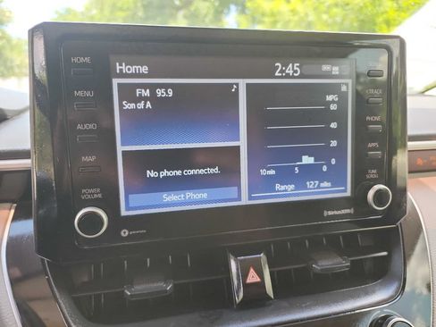 Used 2022 Toyota Corolla LE FWD image 25