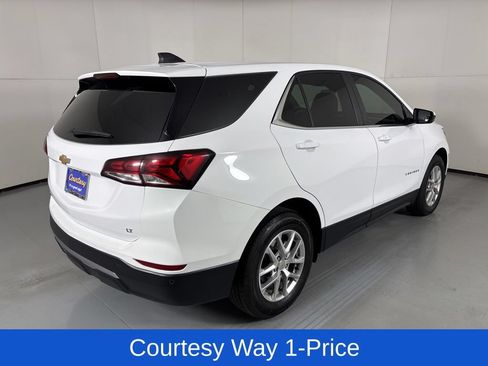 Used 2024 Chevrolet Equinox LT FWD image 11
