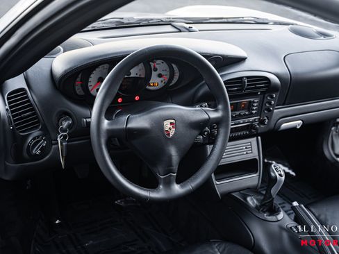 Used 2004 Porsche 911 Carrera 4S AWD/4WD image 18