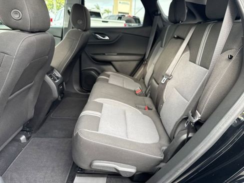 Used 2025 Chevrolet Blazer LT AWD/4WD image 23