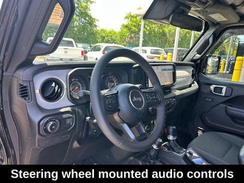 Used 2024 Jeep Wrangler Unlimited Sport AWD/4WD image 11