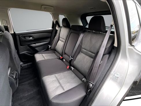 Used 2025 Nissan Rogue SV image 21