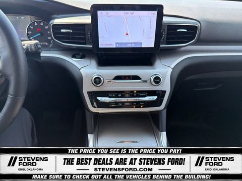 Used 2023 Ford Explorer XLT w/ Equipment Group 202A AWD/4WD image 28