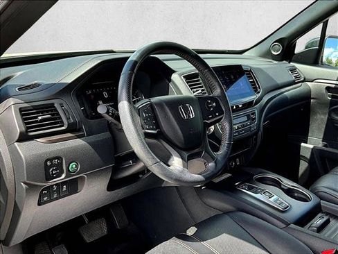 Used 2022 Honda Passport TrailSport image 13