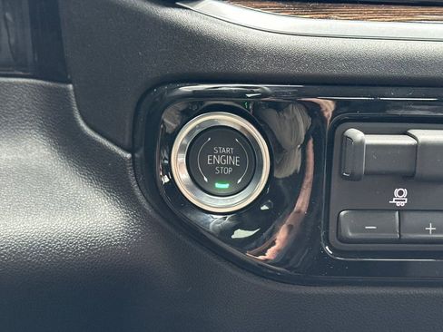 New 2026 GMC Sierra 2500 SLE w/ Preferred Package image 18