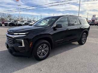 Used 2026 Chevrolet Traverse LT video 2